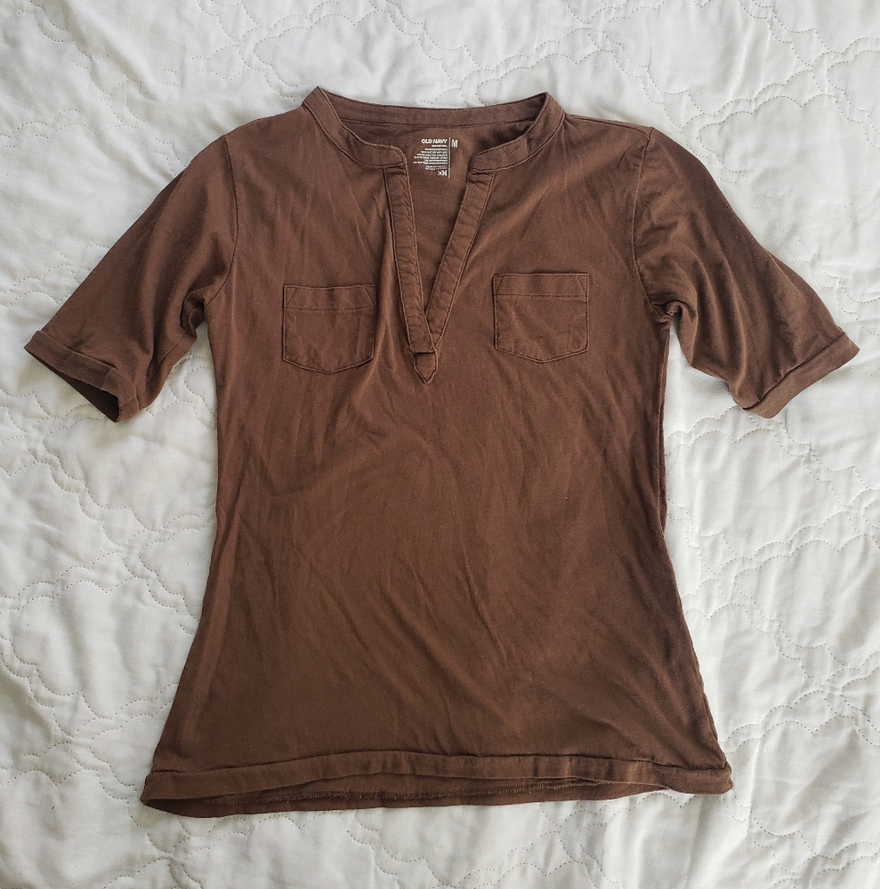 Old Navy Cotton Short Sleeve Tee, Size Medium, Breast Pockets